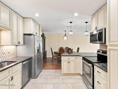 3030 Breckenridge Ln APT 208