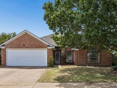 Property at 1031 Park Place Blvd, Midlothian, TX