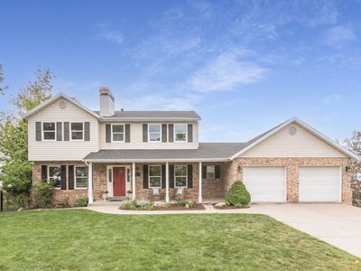 3864 Monarch Dr