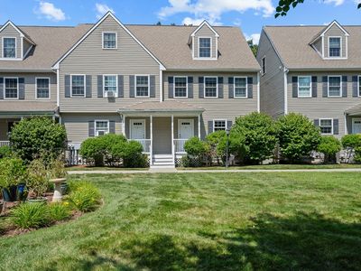 7 Dewey St APT 4