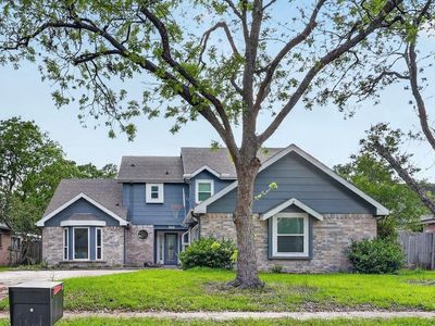 417 W Hillary Cir