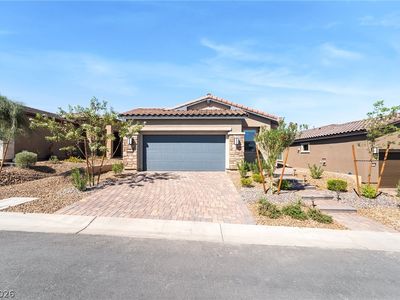 53 Lake Bluff Ct