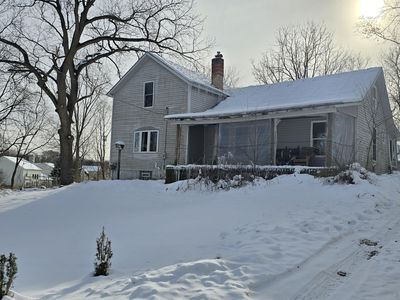 3820 Eleven Mile Rd NE