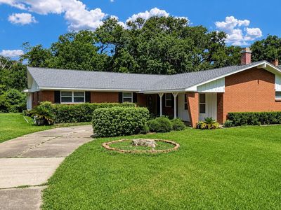 238 Forest Dr