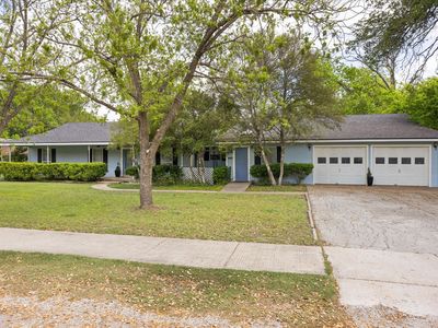 Property at 610 W 1st St, Hico, TX