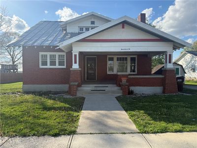 372 S Main St