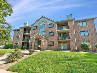 3727 214th Pl APT 1B