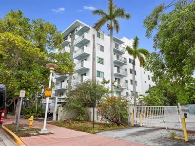 1820 James Ave APT 2F