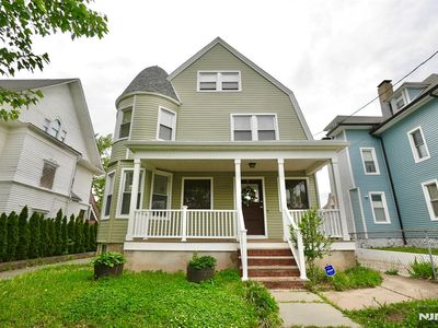 566-568 Highland Ave