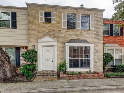 6444 Burgoyne Rd #104