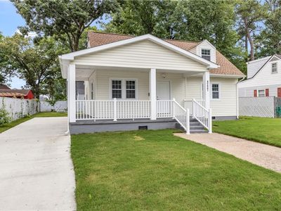 8227 Briarwood Cir
