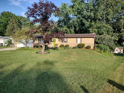 Property at 12 Shore Manor Dr, Bristol, IN