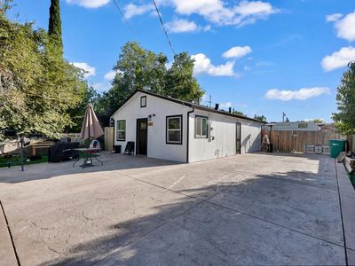 32 S Anthony Ave