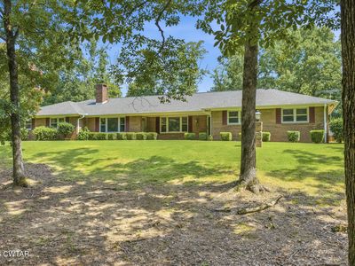 32 Fairway Pl