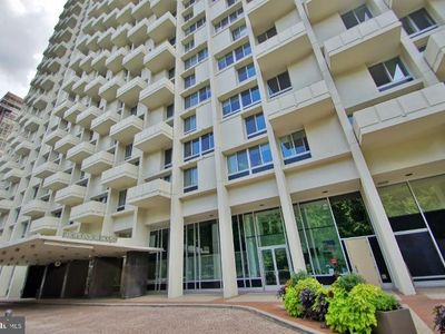 604 S Washington Sq #36-1905
