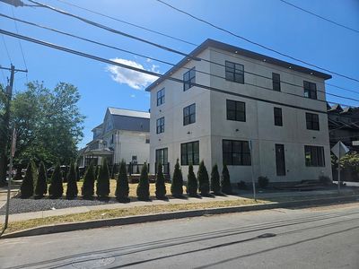 55 Reynolds St