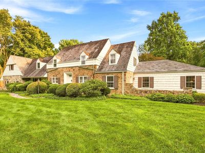 7 Moreland Ave