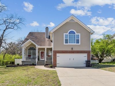104 Parkwood Ln
