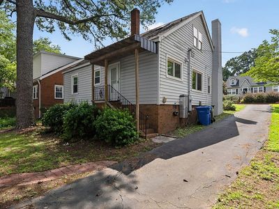 443 Rollingwood Cir