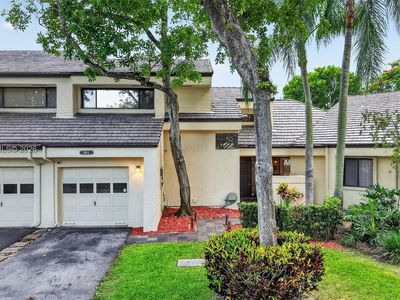 381 NW 94th Ter