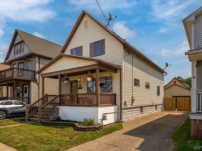 145 Ryan St