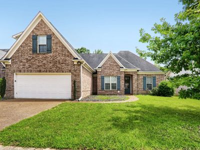 7905 Country Lake Dr