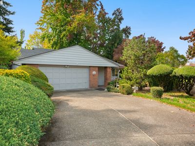 Property at 10590 SW Century Oak Dr, Tigard, OR