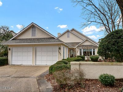 1821 Glen Eagles Lane