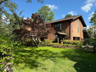 906 Robert E Lee Drive