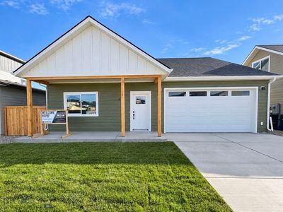 824 Accolade Loop