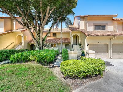 5520 Coach House Circle #C