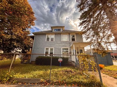 1/2 Sturges St