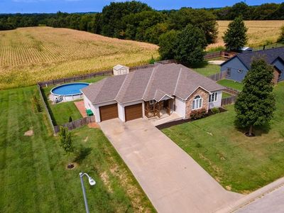 104 Harlequin Dr