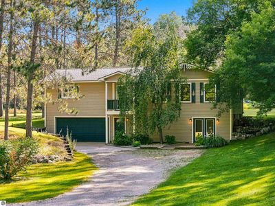 Property at 10204 Deal Rd, Williamsburg, MI