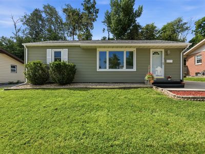 3633 Bel Air Dr SE