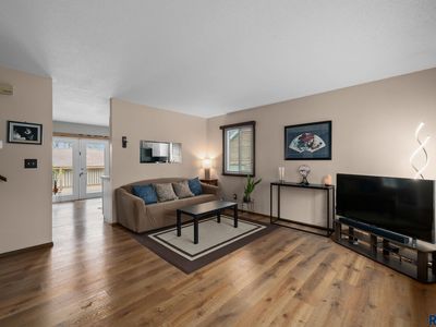 Property at 2427 S Center Ave, Sioux Falls, SD
