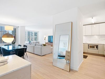 322 W 57th St APT 49M