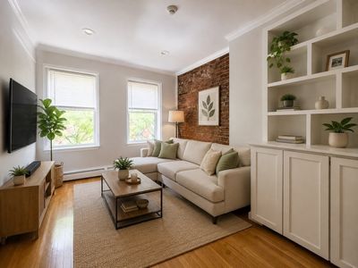 61 Phillips St APT 3