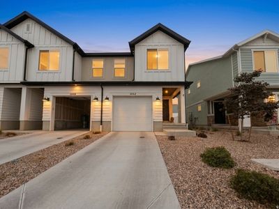 1052 E Scuttlebutt Ln