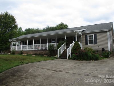 184 Victoria Dr