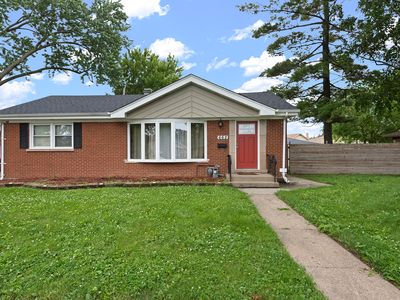 662 E 159th Pl