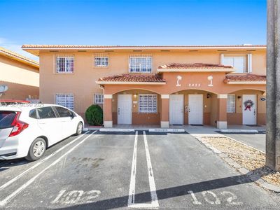 2425 W 76th St APT 102