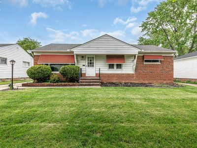 6833 Maplewood Rd