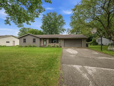 409 Hyland Dr