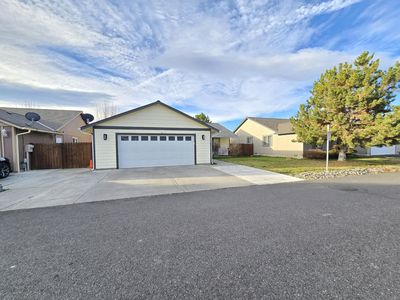 Property at 577 SE Sugar Pine Way, Madras, OR