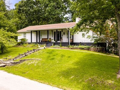 2002 Sycamore Drive