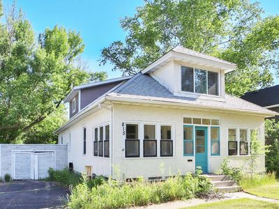 815 Rosewood St
