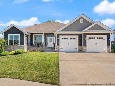 8004 Crestview Court