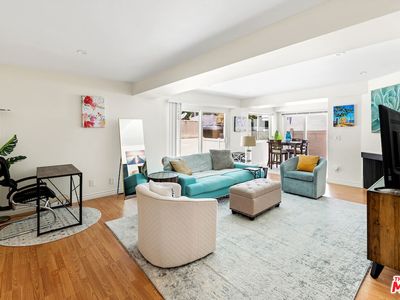 1021 N Crescent Heights Blvd APT 106