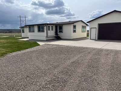 702 Vaughn South Frontage Rd